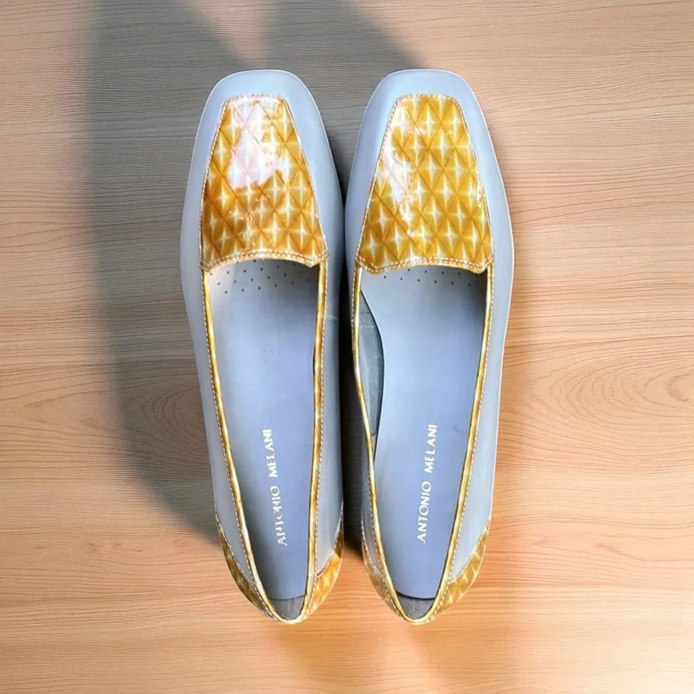 Antonio Melani “Empire” Leather Square Toe Flat in Silver Size 9 1/2